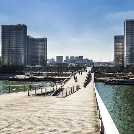 Ibis Bercy Village 3* Parigi