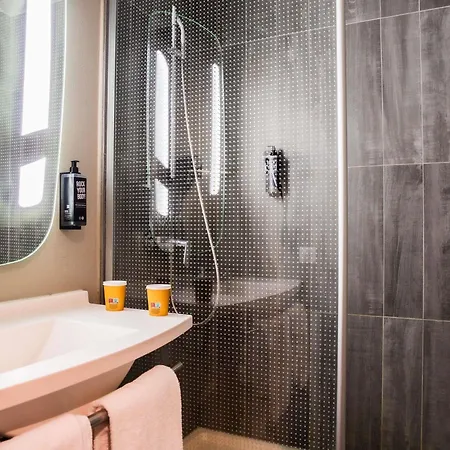 Ibis Bercy Village Hotel 3*