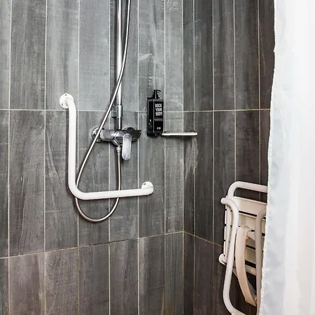 Ibis Bercy Village 3* Parigi