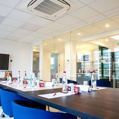 Ibis Bercy Village 3*
