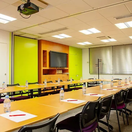 Ibis Bercy Village 3*