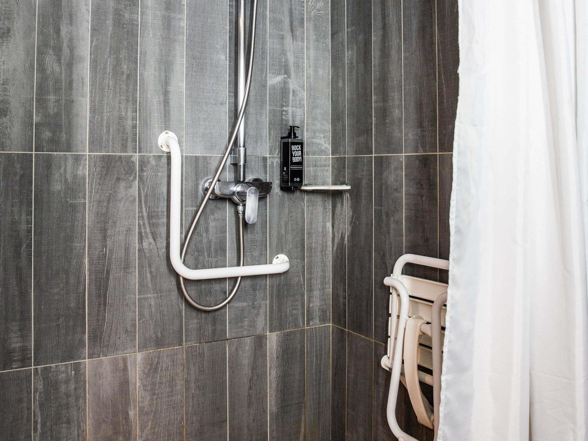 Hotel Ibis Bercy Village 3*