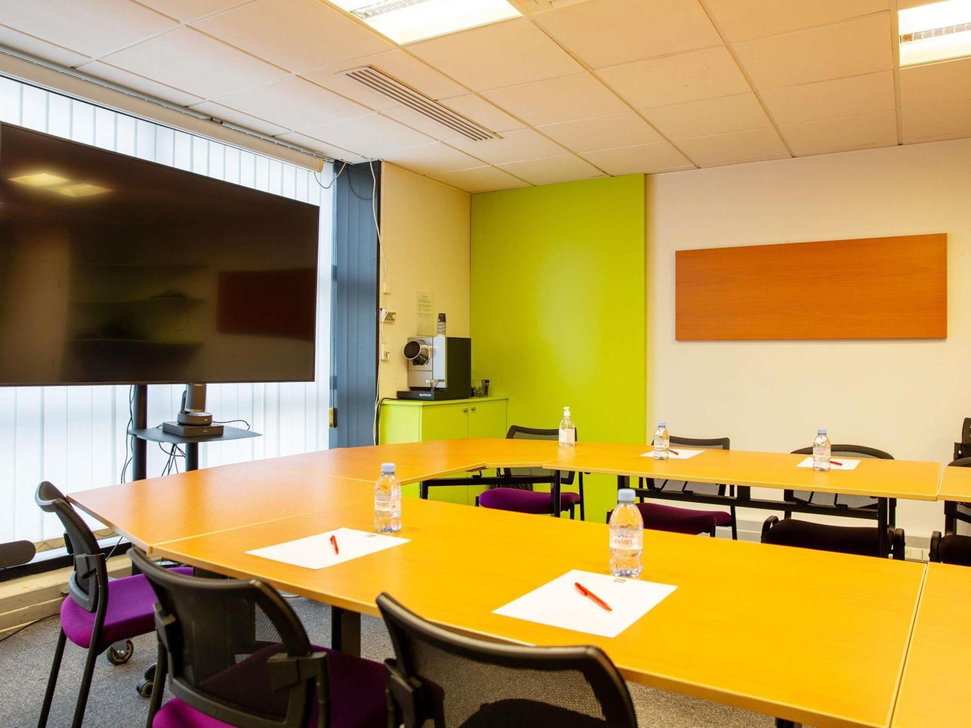 Hotel Ibis Bercy Village