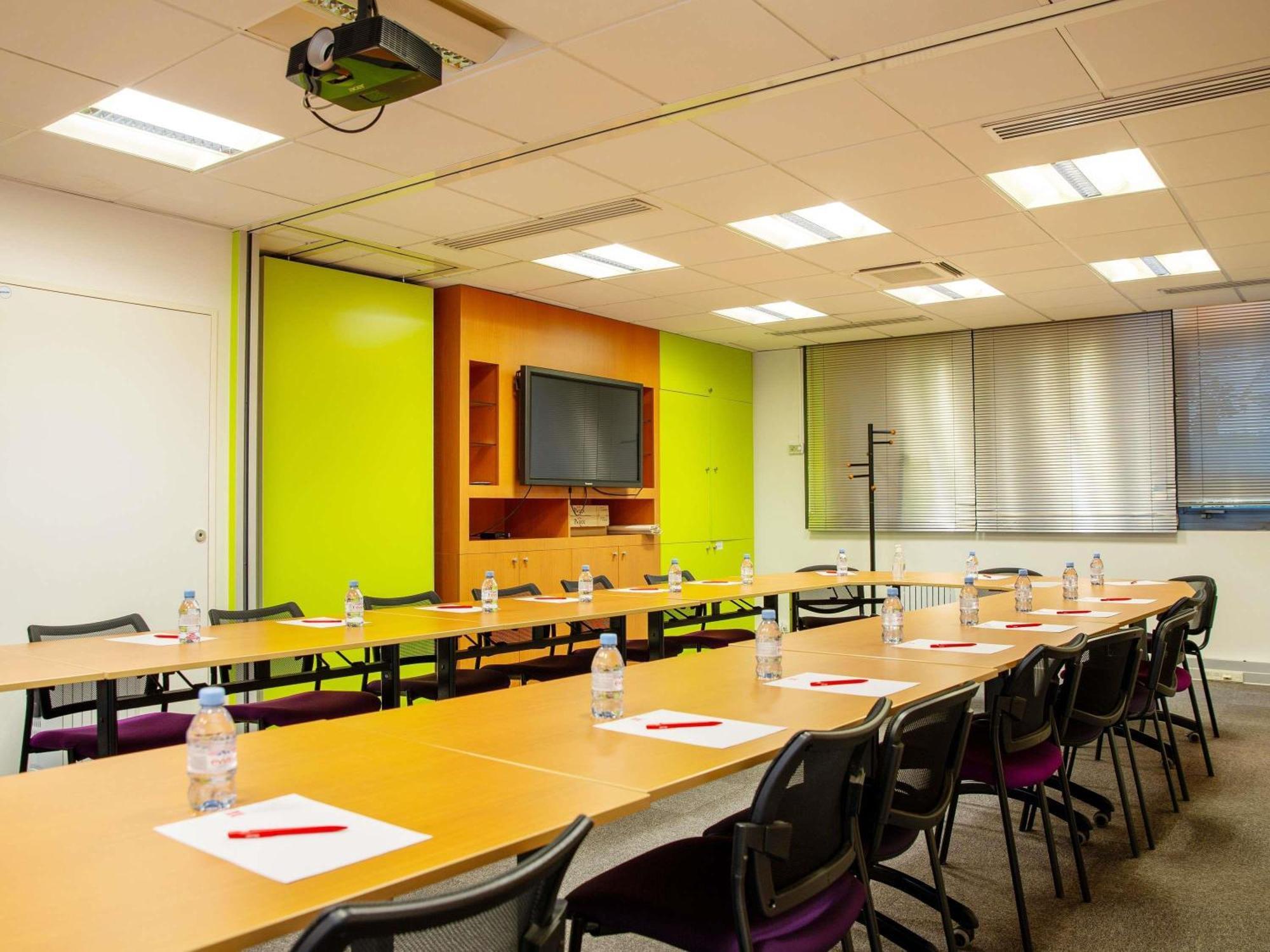 Ibis Bercy Village 3*