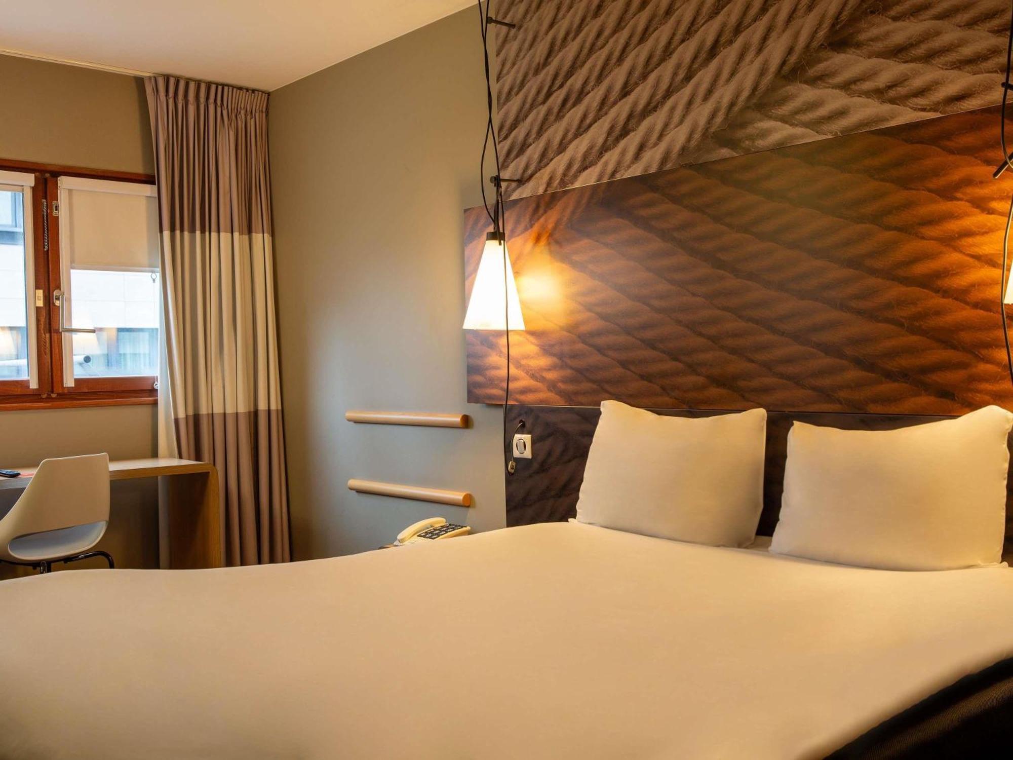 Ibis Bercy Village Hotel 3*