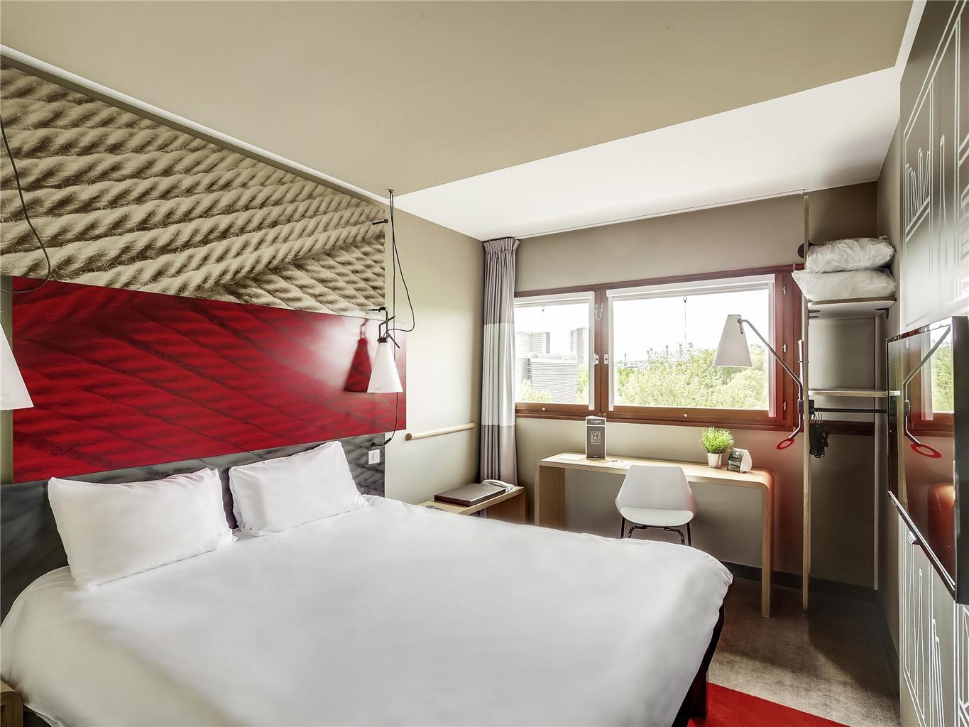 Ibis Bercy Village